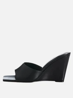 Aimee - Black Leather