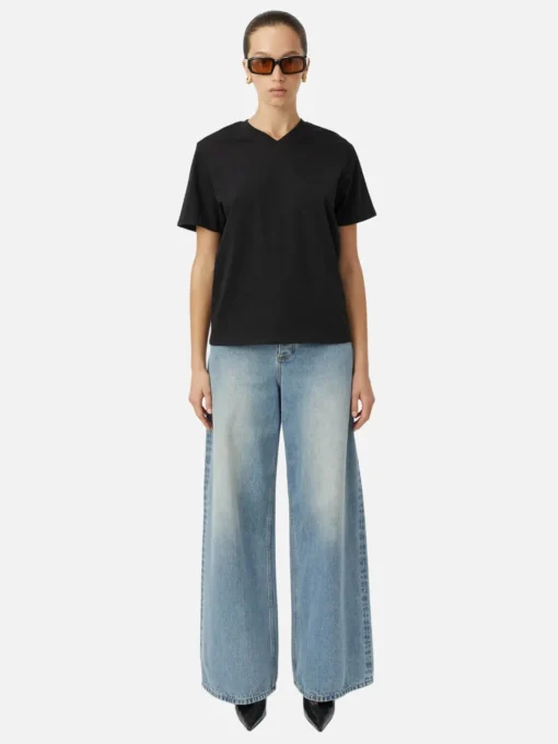 Laufey V-Neck Tee - Black