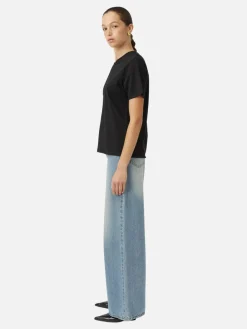 Laufey V-Neck Tee - Black